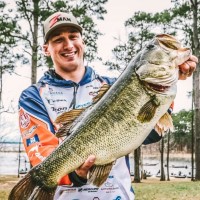 Choosing the Right Hook to Catch Bass • Megaware KeelGuard